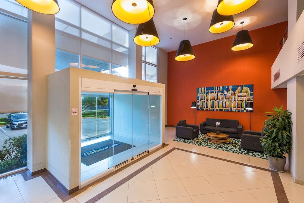 Express San Jose Aeropuerto Hotel Heredia