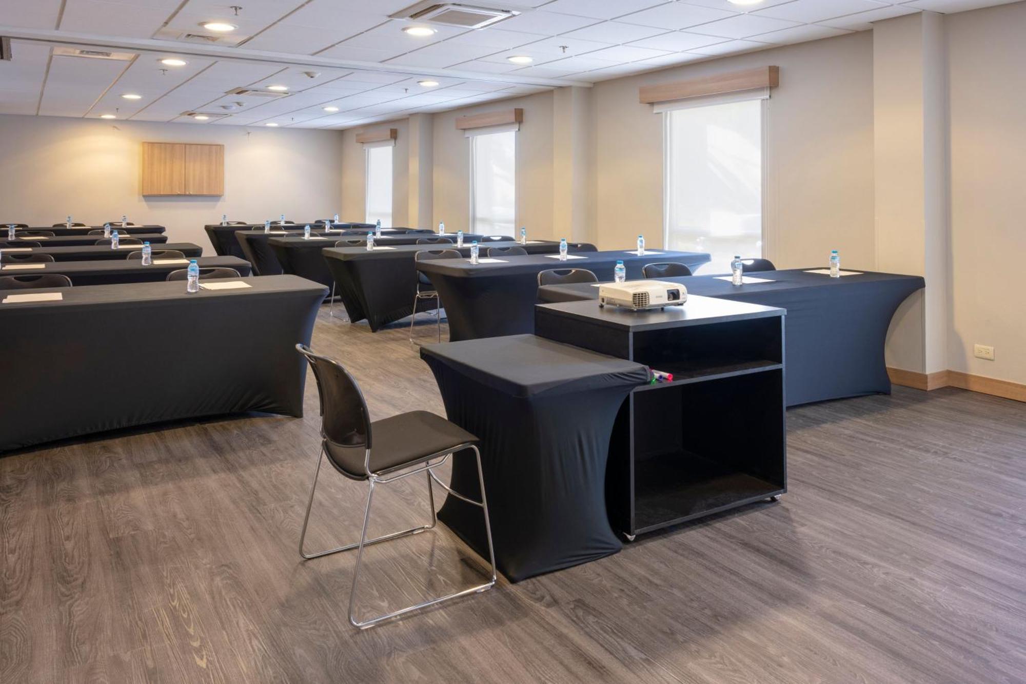 Hotel Express By Marriott San Jose Costa Rica