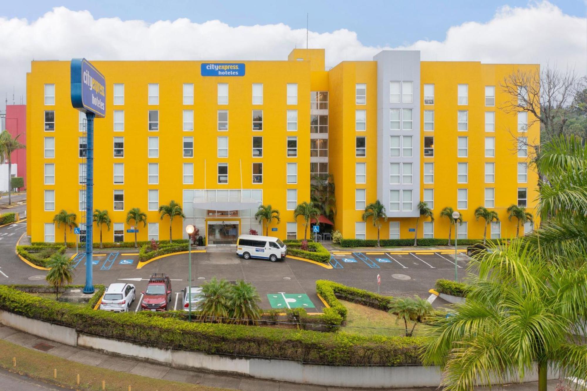 Express San Jose Aeropuerto Hotel Heredia